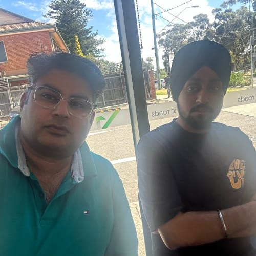 Blue Green Invest Finance Logo 7